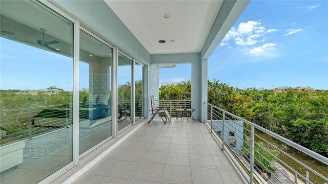 705 JUNGLE QUEEN WAY, Longboat Key, FL 34228