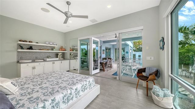 705 JUNGLE QUEEN WAY, Longboat Key, FL 34228