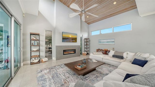 705 JUNGLE QUEEN WAY, Longboat Key, FL 34228