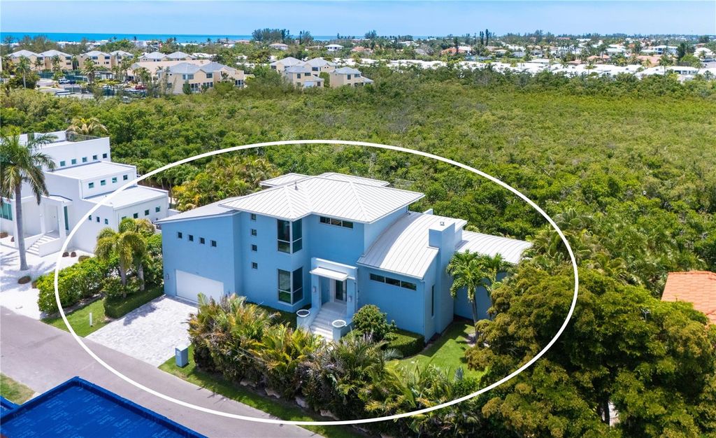 705 JUNGLE QUEEN WAY, Longboat Key, FL 34228