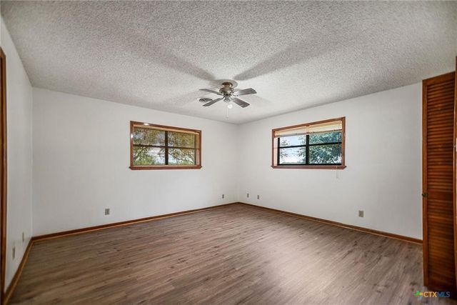181 Pecan Drive, Port Lavaca, TX 77979