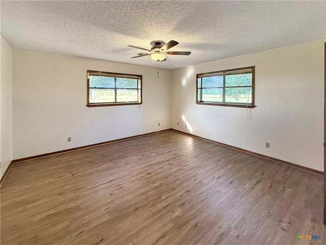 181 Pecan Drive, Port Lavaca, TX 77979