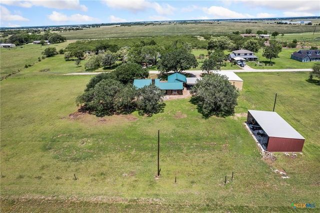 181 Pecan Drive, Port Lavaca, TX 77979