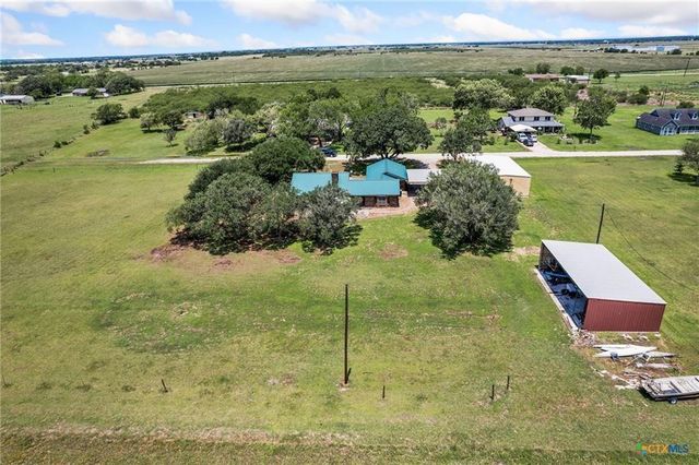 181 Pecan Drive, Port Lavaca, TX 77979