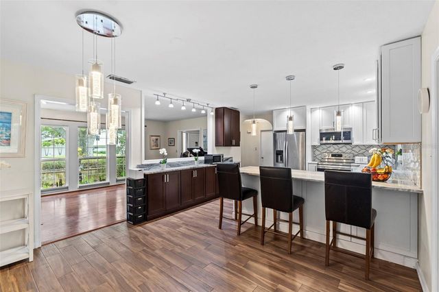 4405 W MELROSE AVENUE, Tampa, FL 33629