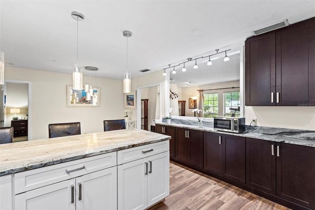 4405 W MELROSE AVENUE, Tampa, FL 33629