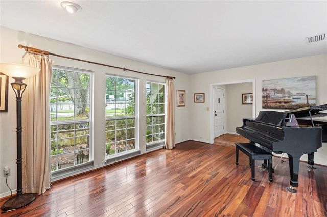 4405 W MELROSE AVENUE, Tampa, FL 33629