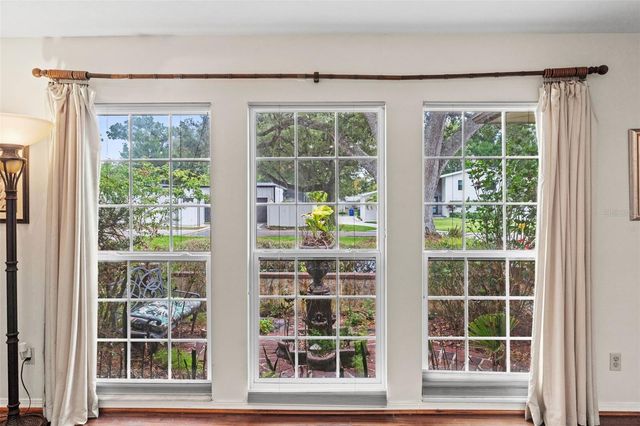 4405 W MELROSE AVENUE, Tampa, FL 33629
