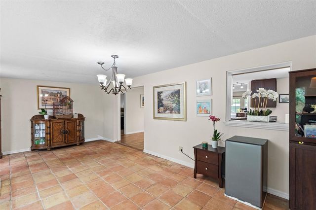 4405 W MELROSE AVENUE, Tampa, FL 33629