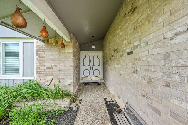 2535 Cliff Drive, San Leon, TX 77539