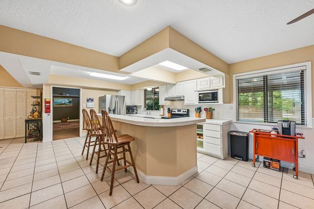 2535 Cliff Drive, San Leon, TX 77539