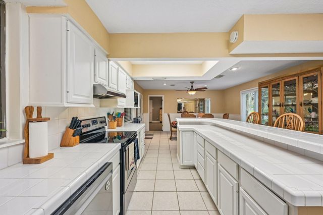 2535 Cliff Drive, San Leon, TX 77539