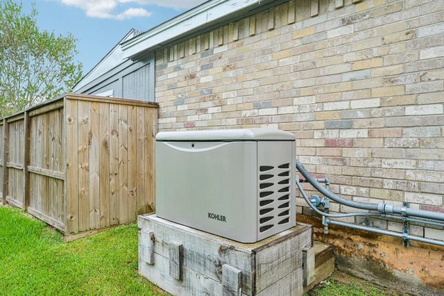 2535 Cliff Drive, San Leon, TX 77539