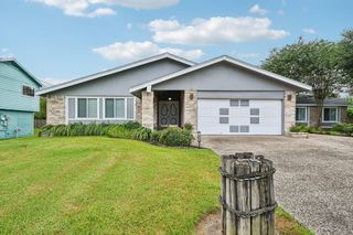 2535 Cliff Drive, San Leon, TX 77539