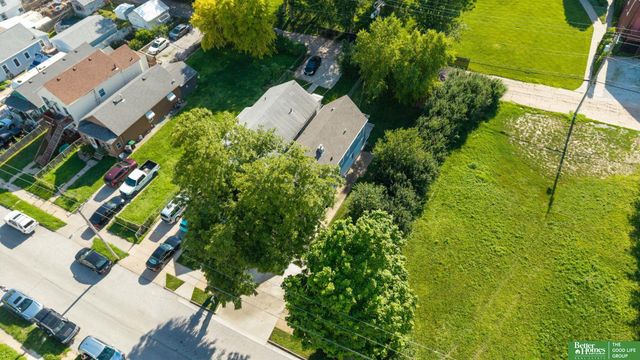 828 S 21st Street, Omaha, NE 68108