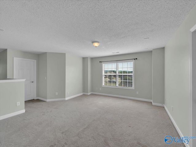 4810 Creston Court SE, Owens Cross Roads, AL 35763