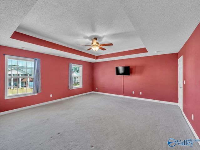 4810 Creston Court SE, Owens Cross Roads, AL 35763