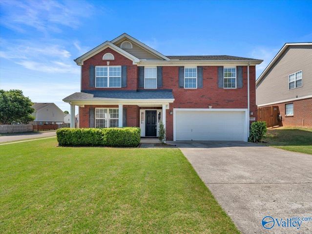 4810 Creston Court SE, Owens Cross Roads, AL 35763