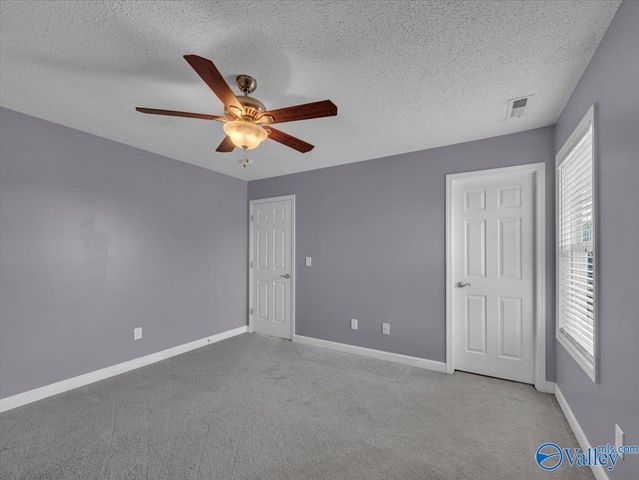 4810 Creston Court SE, Owens Cross Roads, AL 35763