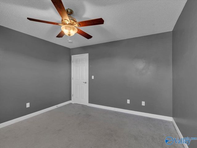 4810 Creston Court SE, Owens Cross Roads, AL 35763