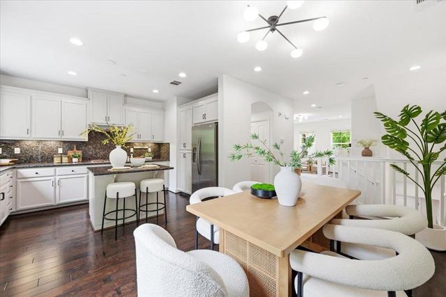492 Kahlo Street, Mountain View, CA 94041