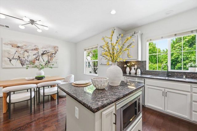492 Kahlo Street, Mountain View, CA 94041
