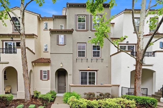 492 Kahlo Street, Mountain View, CA 94041