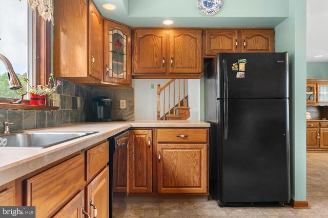 160 CONGO NIANTIC RD, Barto, PA 19504