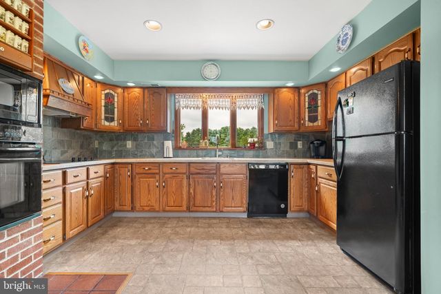 160 CONGO NIANTIC RD, Barto, PA 19504