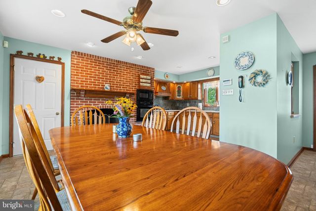 160 CONGO NIANTIC RD, Barto, PA 19504
