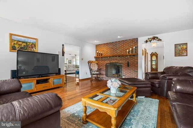 160 CONGO NIANTIC RD, Barto, PA 19504
