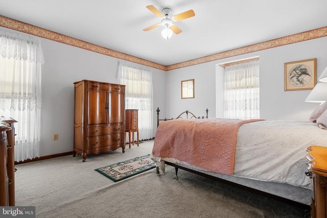 160 CONGO NIANTIC RD, Barto, PA 19504