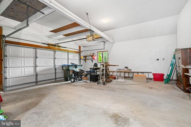 160 CONGO NIANTIC RD, Barto, PA 19504