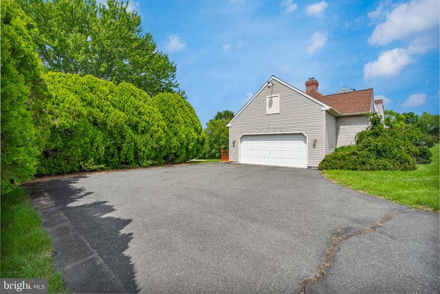 160 CONGO NIANTIC RD, Barto, PA 19504