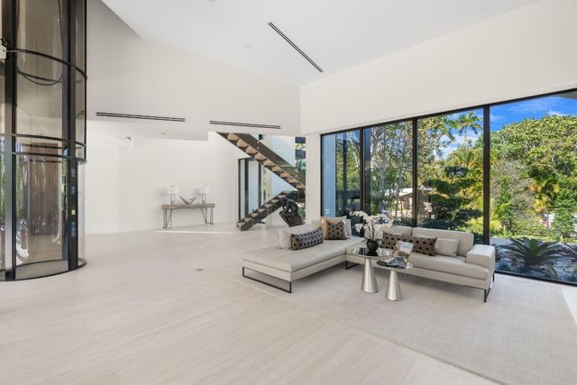 2035 Intracoastal Drive, Fort Lauderdale, FL 33305