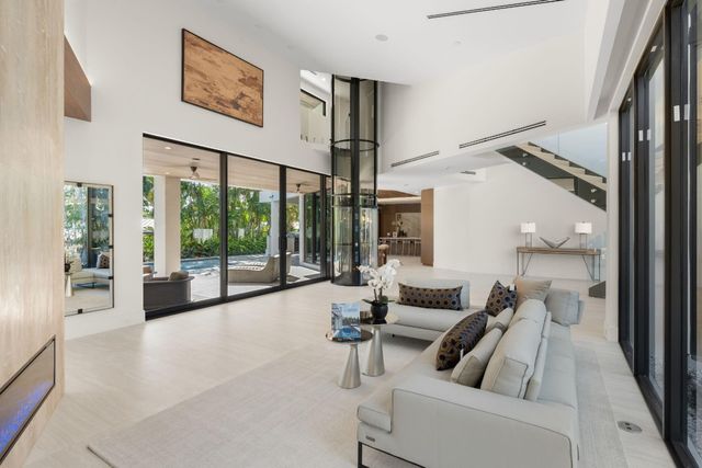 2035 Intracoastal Drive, Fort Lauderdale, FL 33305