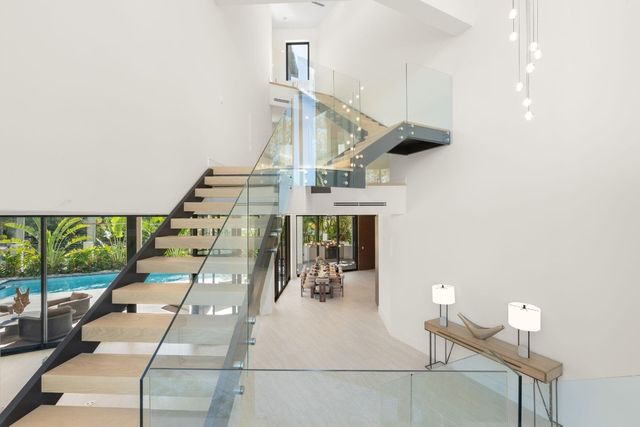 2035 Intracoastal Drive, Fort Lauderdale, FL 33305