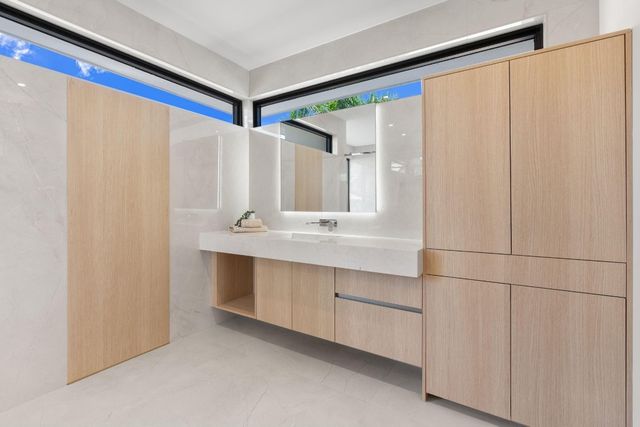 2035 Intracoastal Drive, Fort Lauderdale, FL 33305