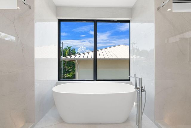 2035 Intracoastal Drive, Fort Lauderdale, FL 33305