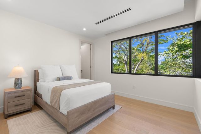 2035 Intracoastal Drive, Fort Lauderdale, FL 33305