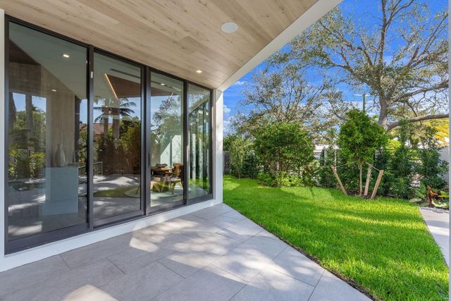 2035 Intracoastal Drive, Fort Lauderdale, FL 33305