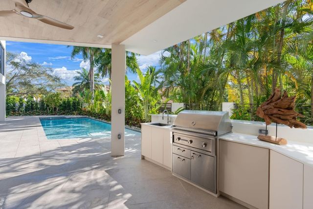 2035 Intracoastal Drive, Fort Lauderdale, FL 33305