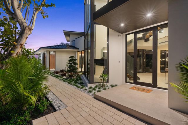 2035 Intracoastal Drive, Fort Lauderdale, FL 33305