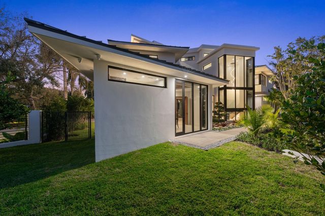 2035 Intracoastal Drive, Fort Lauderdale, FL 33305