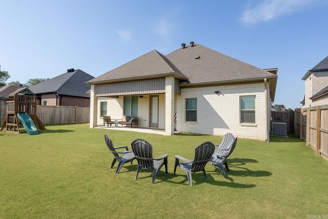 105 Corniche Lane, Maumelle, AR 72113