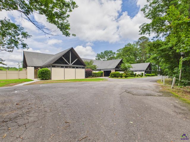 1179 Waluhiyi Trail, Macon, GA 31220