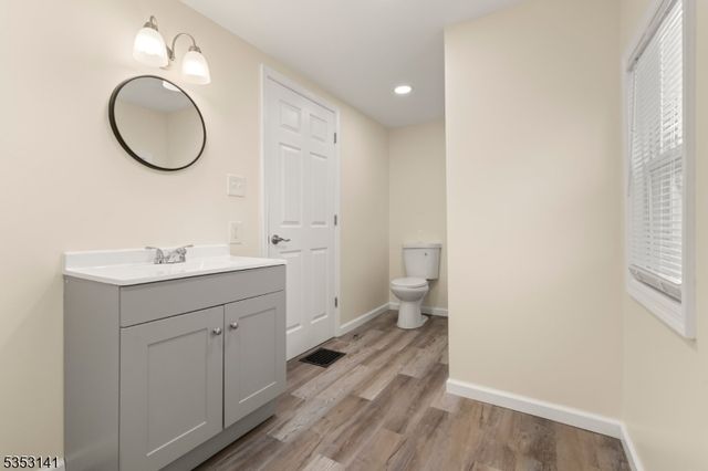 612 Avenue A, Lopatcong Twp., NJ 08865