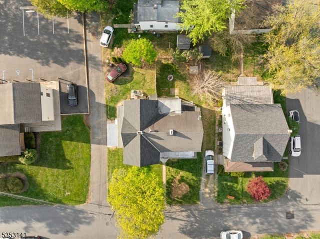 612 Avenue A, Lopatcong Twp., NJ 08865
