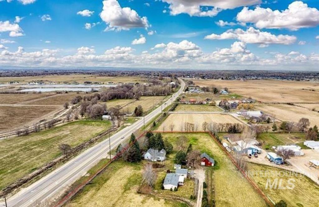 22387 Blessinger Rd, Star, ID 83669 photo 3