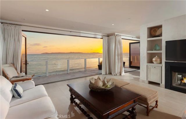 160 Saint Anns Drive B,C, Laguna Beach, CA 92651